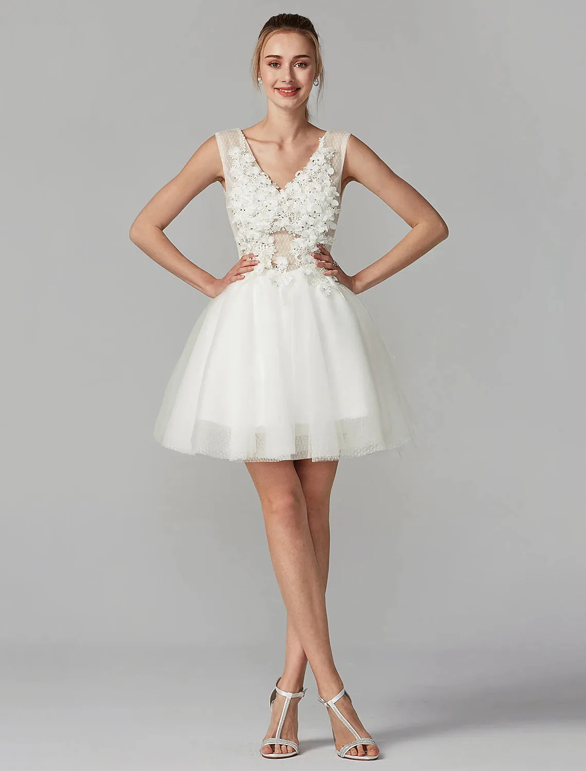 A-Line Party Dress Homecoming Graduation Short / Mini Sleeveless V Neck Lace Over Tulle with Crystals Appliques