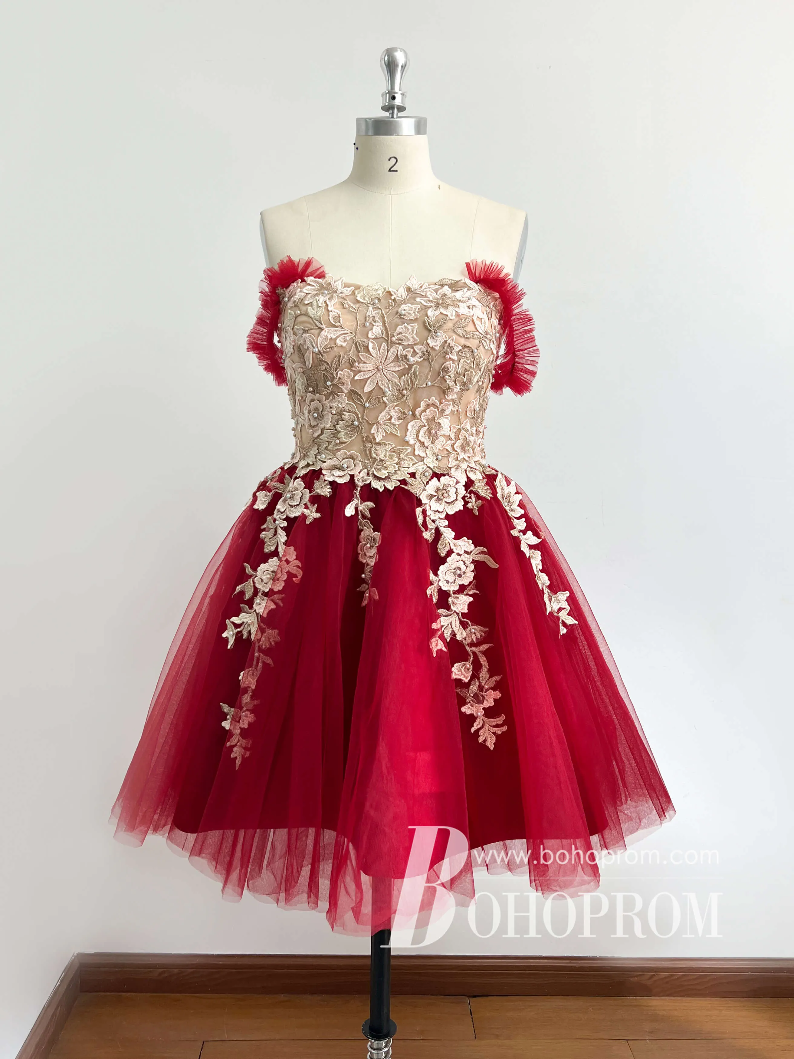 Amazing Off-the-shoulder Appliqued Beaded Homecoming Dresses Tulle A-line Gowns HD470