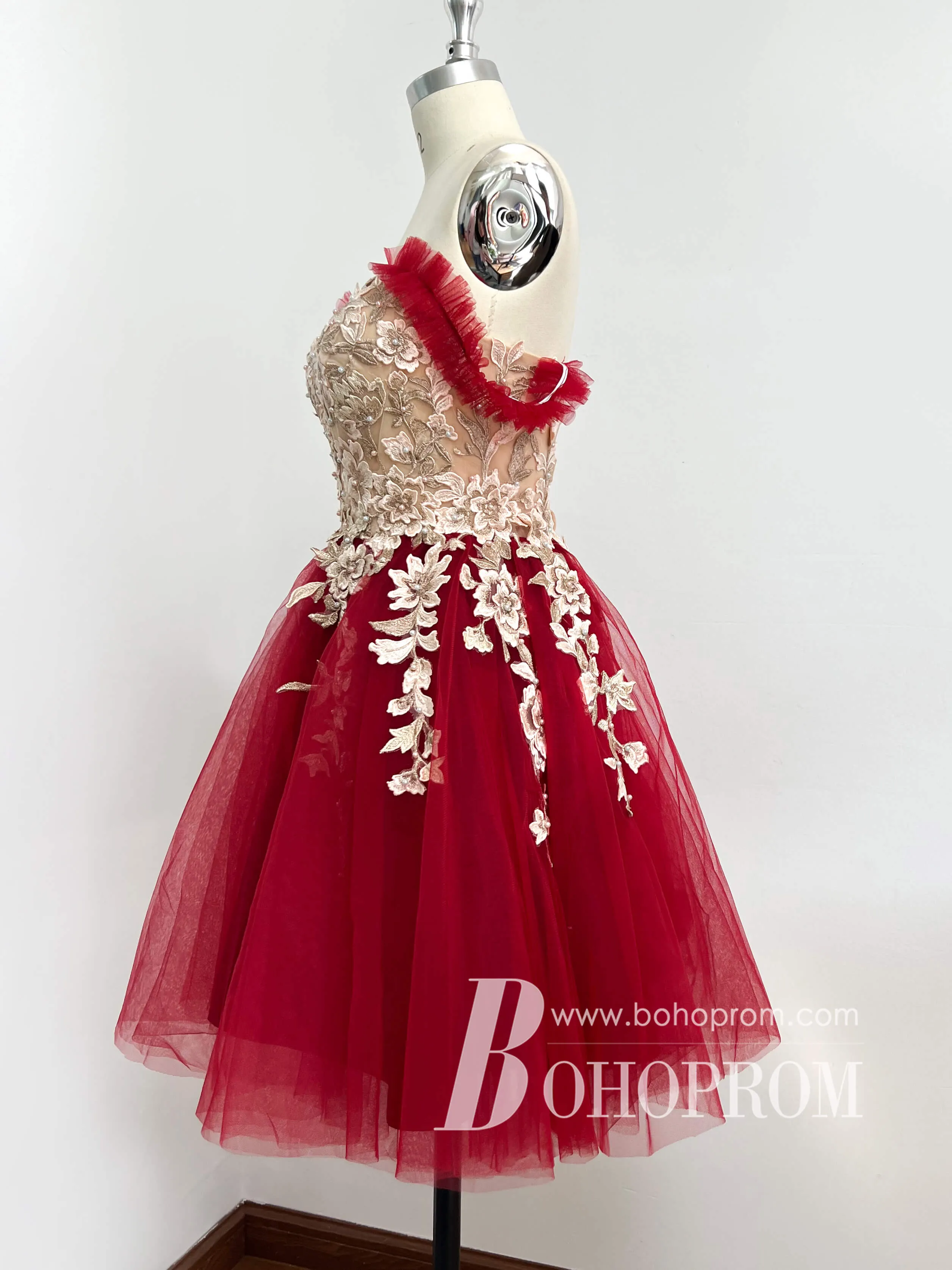 Amazing Off-the-shoulder Appliqued Beaded Homecoming Dresses Tulle A-line Gowns HD470