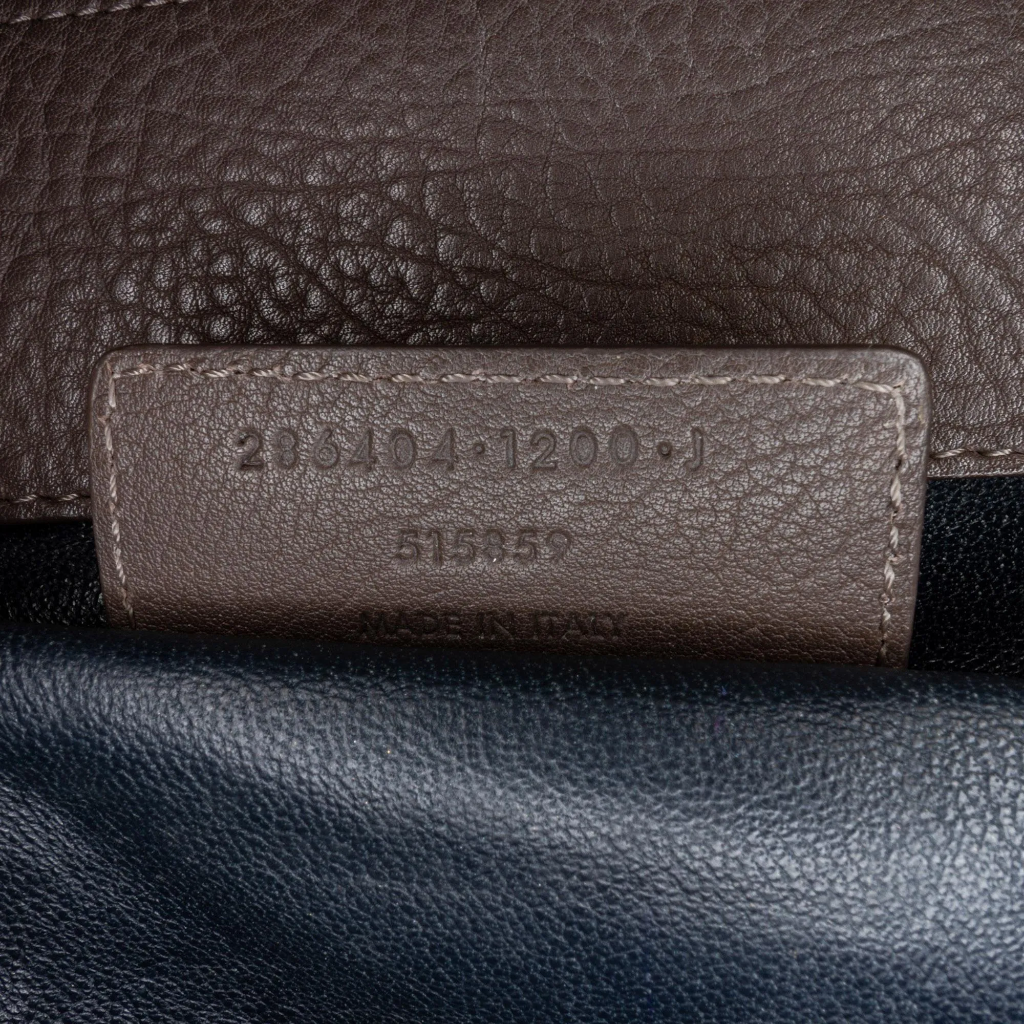 Balenciaga M Tube Round Tote (SHG-ZK7lkY)
