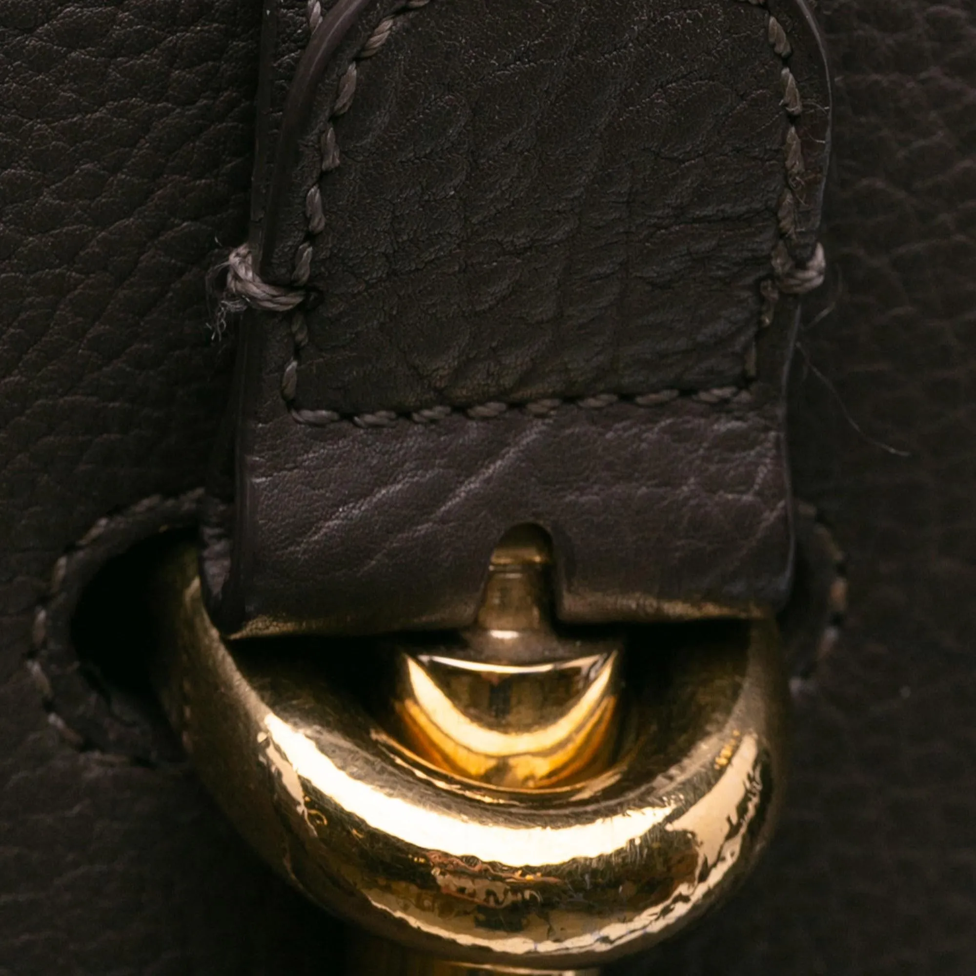 Balenciaga M Tube Round Tote (SHG-ZK7lkY)