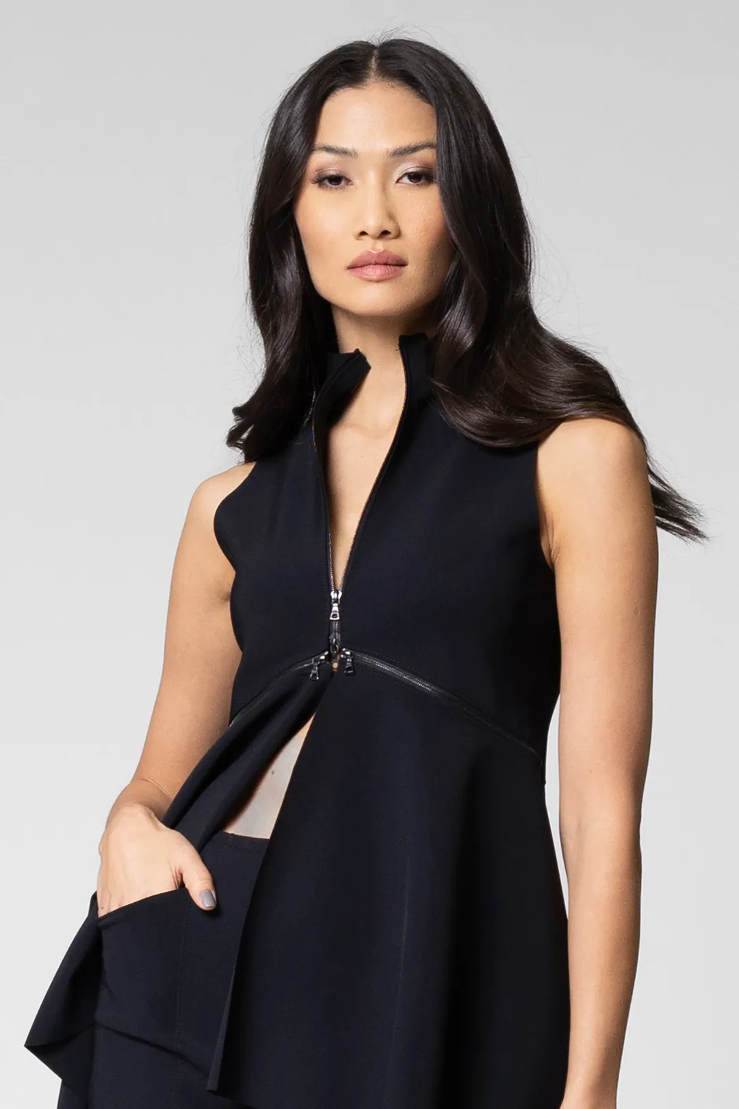 Bruna Vest - Black