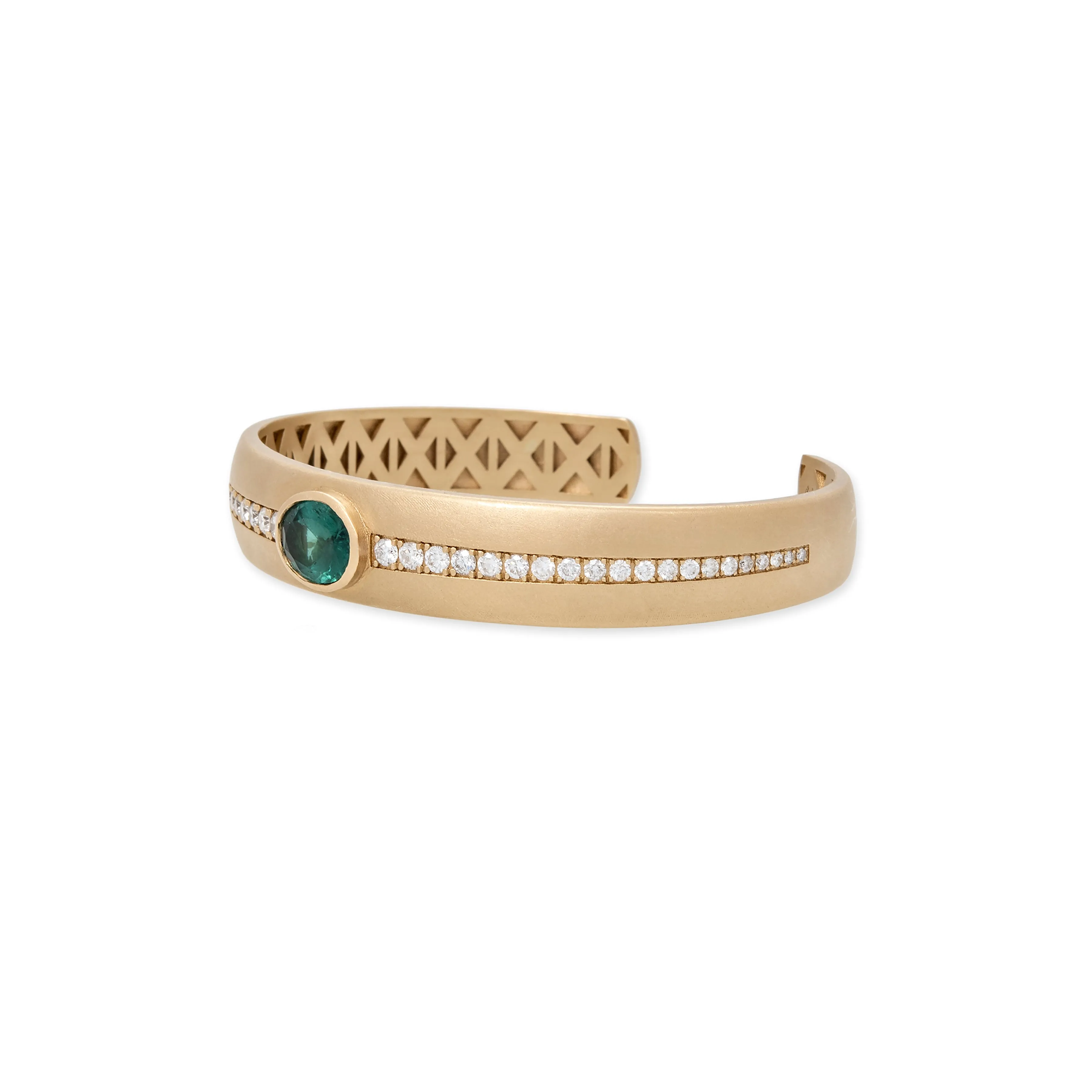 OVAL GREEN TOURMALINE CENTER   GRADUATED PAVE CUFF