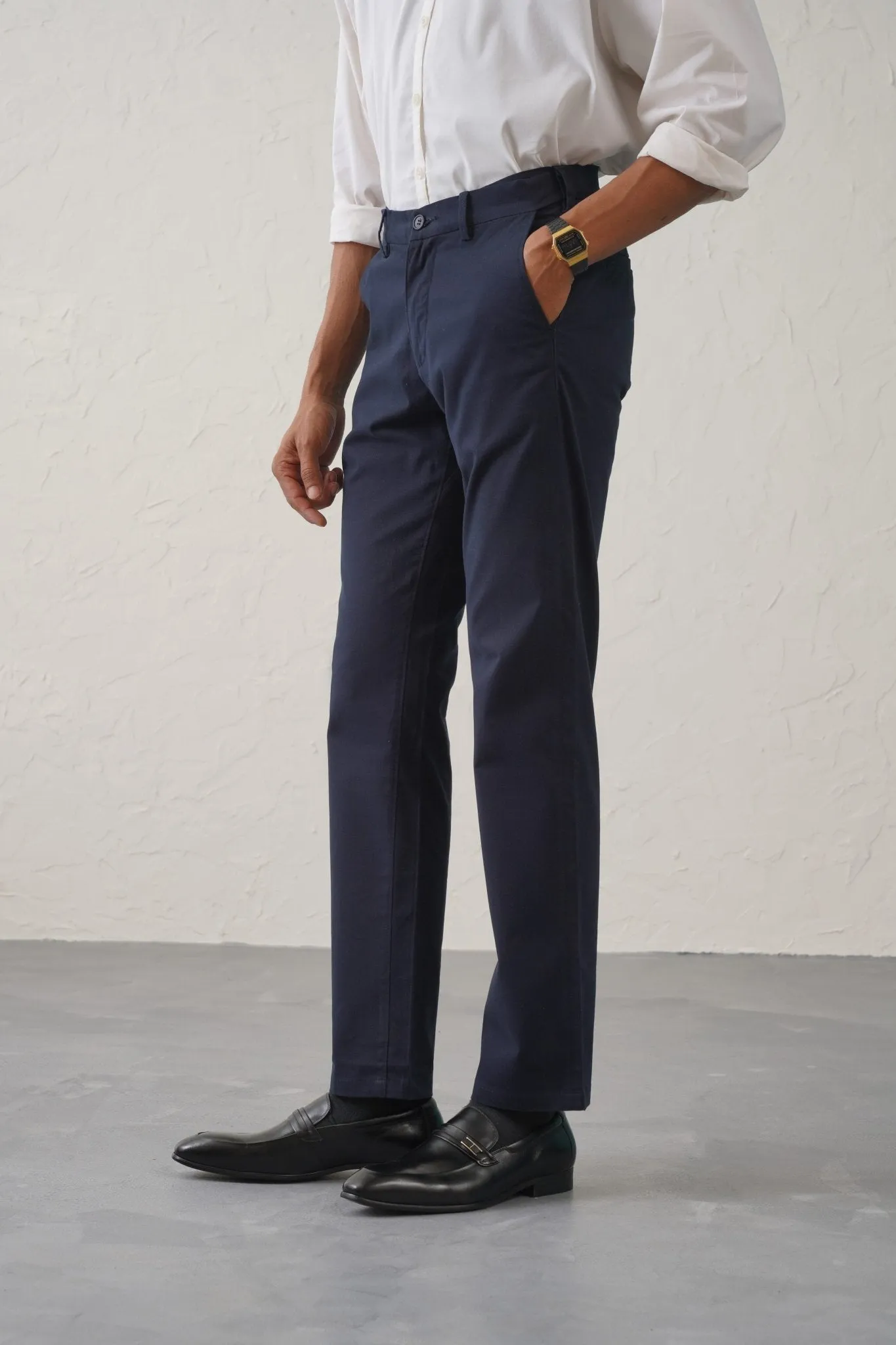 The Slim Fit Travel Chino - Navy