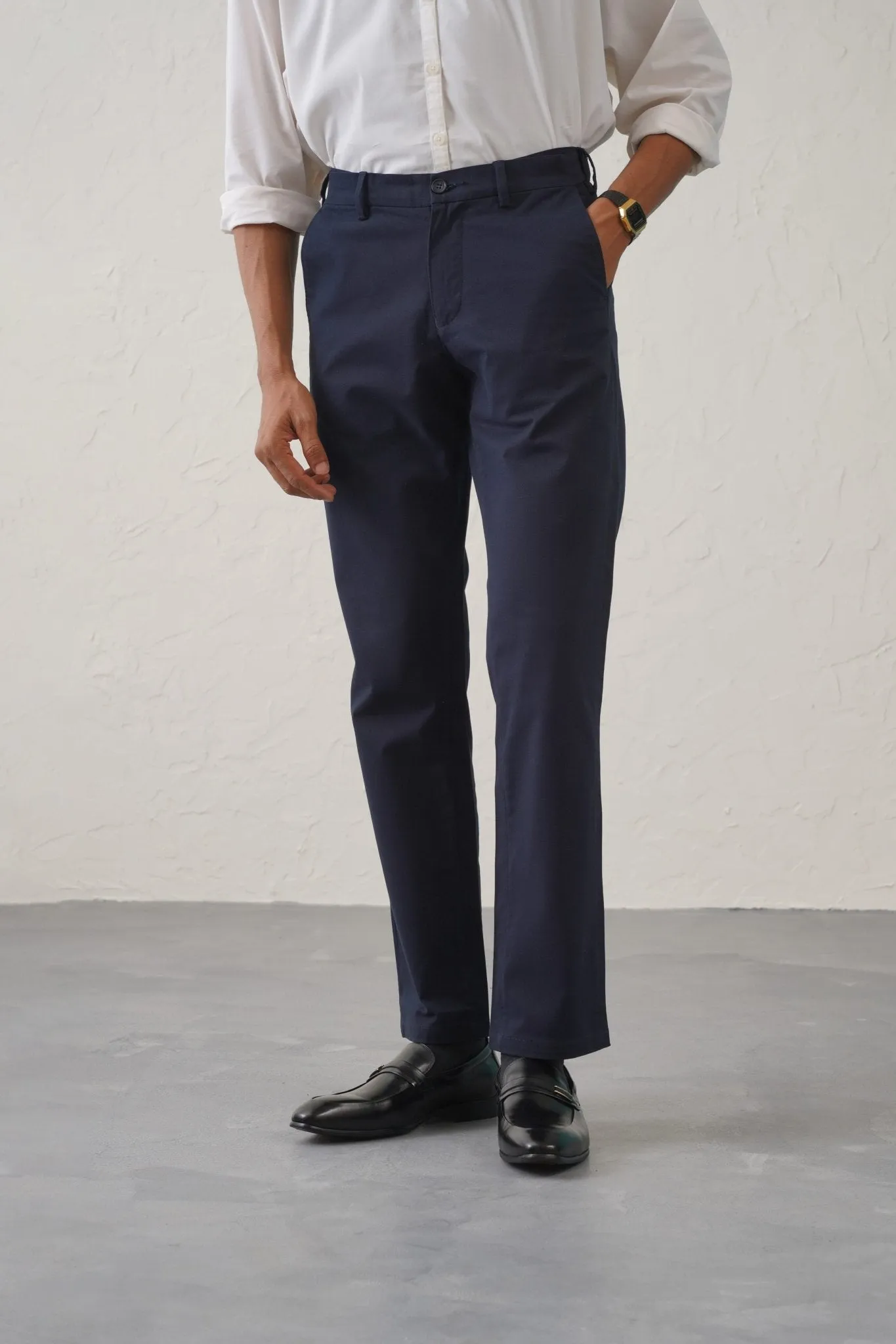 The Slim Fit Travel Chino - Navy