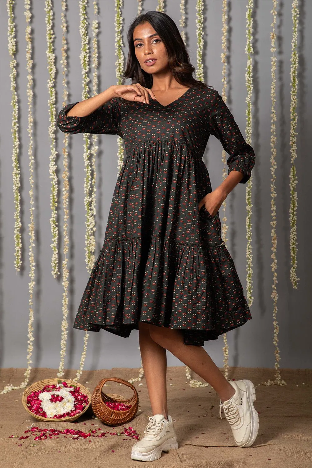 V Neck Ajrak bottle Green Print Graduated Dress