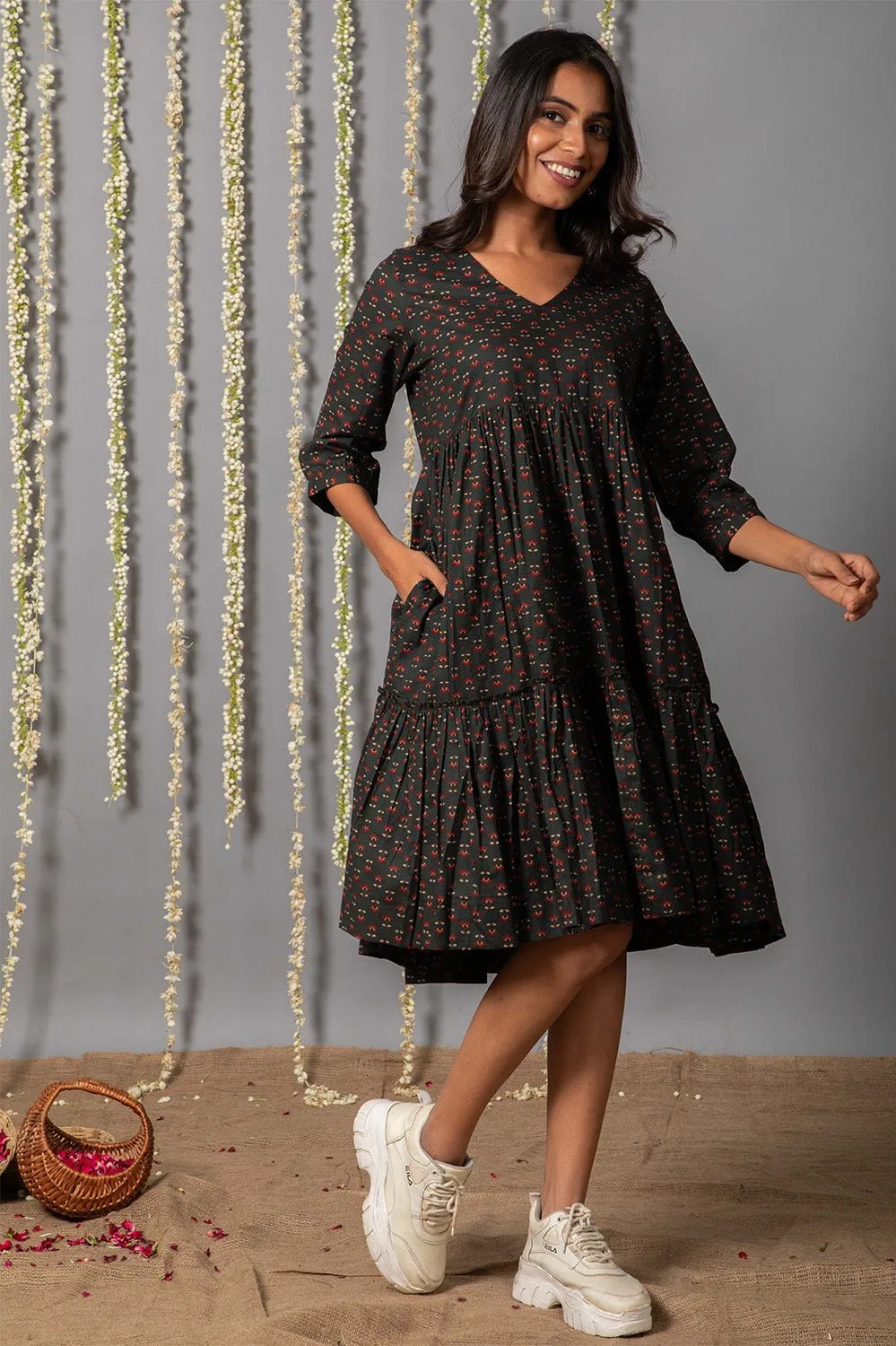 V Neck Ajrak bottle Green Print Graduated Dress