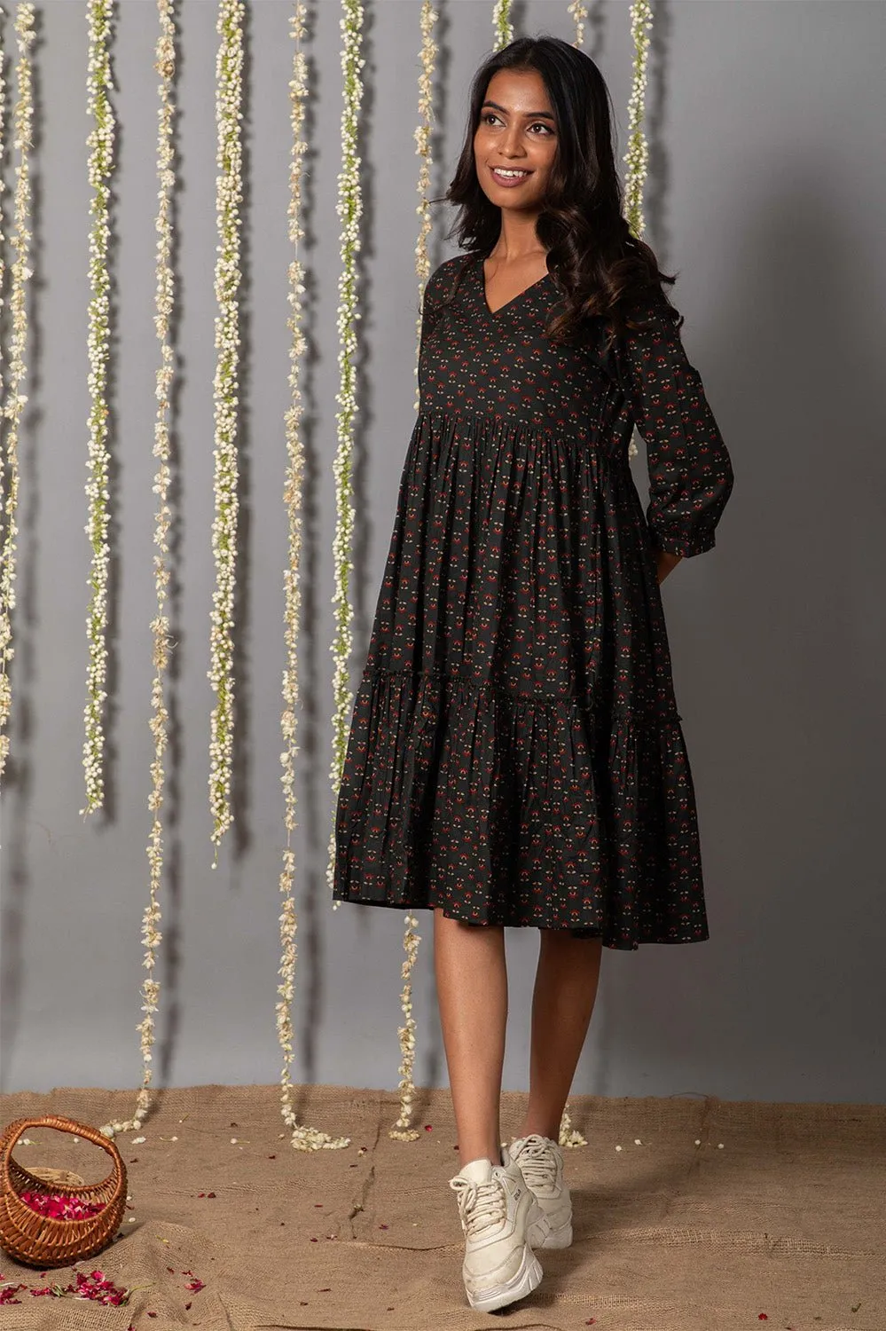 V Neck Ajrak bottle Green Print Graduated Dress