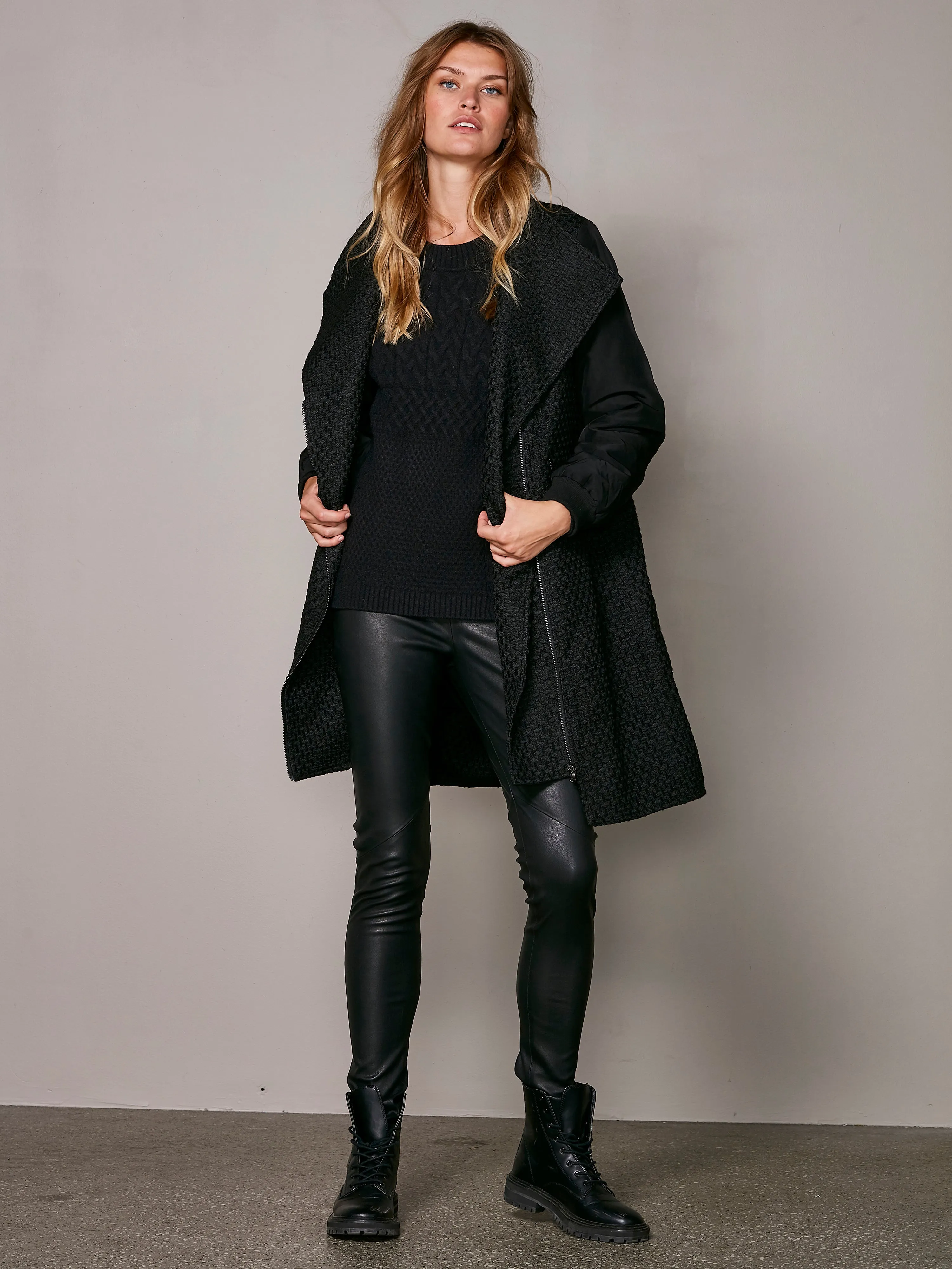 Vilne Jacket - Black