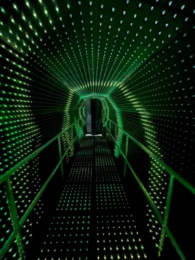Worm Hole Tunnel